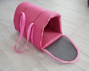 Soft Portable Pet Kennel - Like New