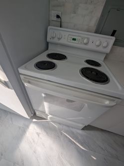 GE Electric Range Coil Burner Stove White