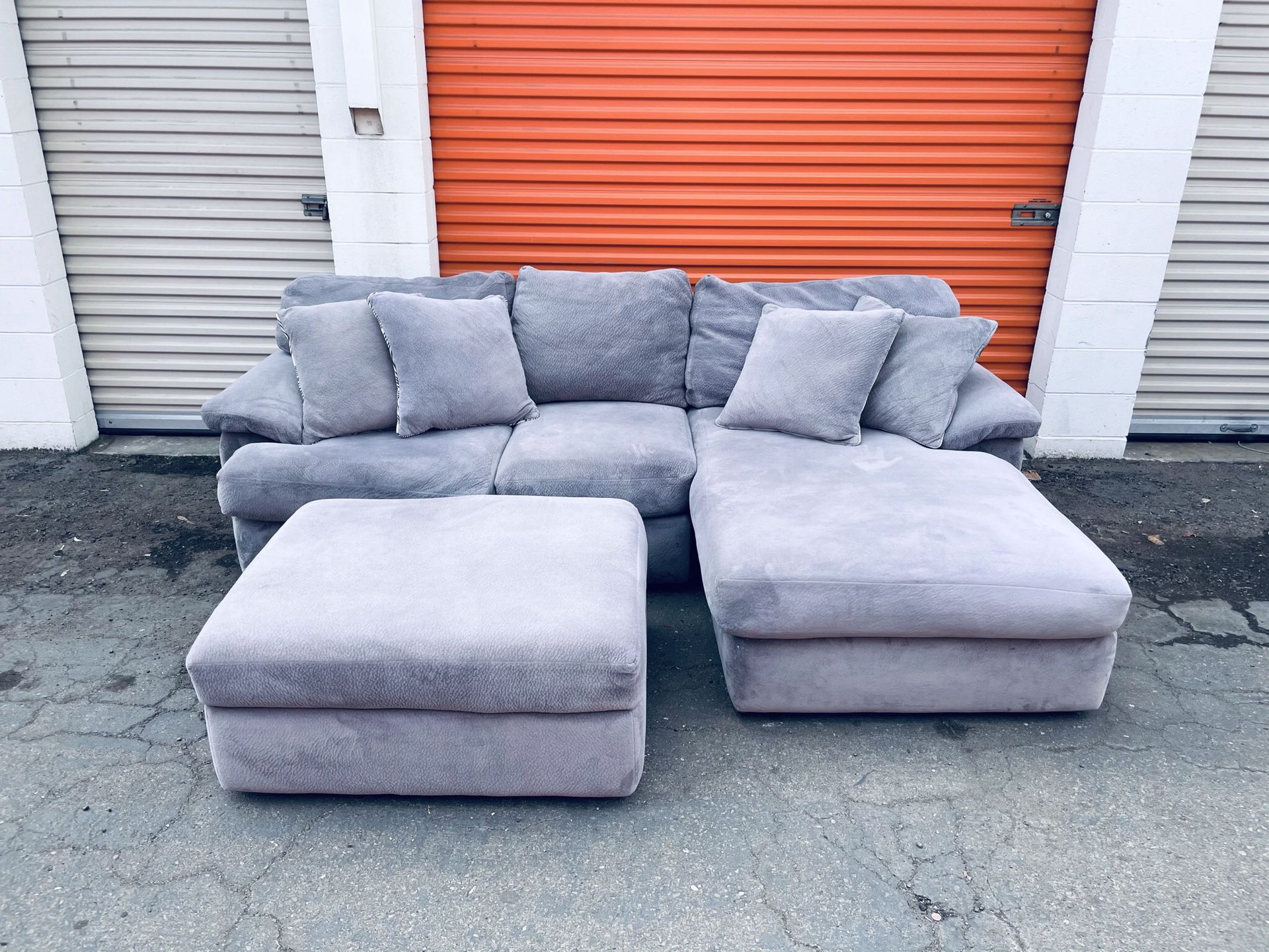 Light Gray Microfiber Sectional Couch w/ottoman -I Can Deliver