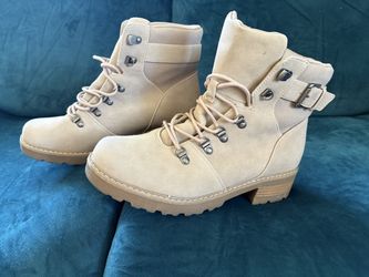 Lady Boots 👢 size 9.5