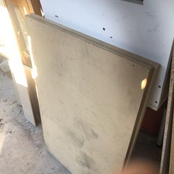 FREE Scrap Wood………..