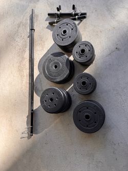 Weight plates with barbell bar