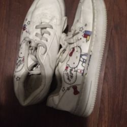 Hello Kitty Shoes