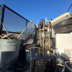 ♻️ I Do Pick Up Metal & TVs ♻️