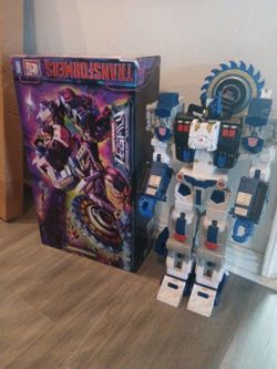 Transformers Legacy Metroplex