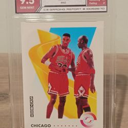 1992 Skybox Michael Jordan / Scottie Pippen Team Work Graded 9.5