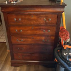 Clothing Dresser 