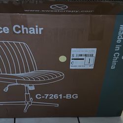 Crisscross chair