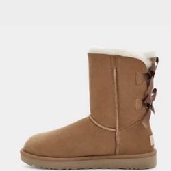 Uggs Bailey Bow II Size:9