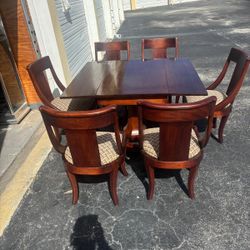 Solid  oak wood dining table with six chairs QW Amish Ashley  double pedestal base and drop leaf.. 48 “ wide, 44" depth , 30 “ high … $750 