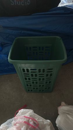 Laundry basket