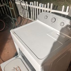 WHIRLPOOL DRYER WILLING TO NEGOTIATE NEEDS TO BE GONE ASAP