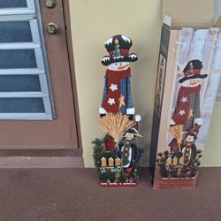 Vintage Grandeur Noel Large 39" Tall Wooden Snowman Sculpture- Excellent Condition In Original Box