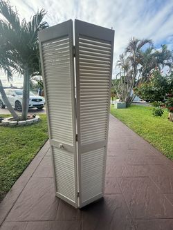 (1) 30” x 80” Wood Louvered Bi-Fold Closet Door