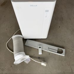 DELLA Portable AC Unit (14,000 BTU) – Works Great, Includes Remote + Window Kit
