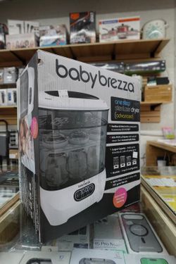 Baby Brezza Advanced Bottle Sterilizer & Dryer Machine