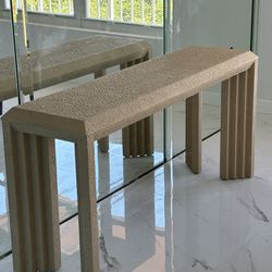 LANE FURNITURE Vintage Console Table With Textured Surface 