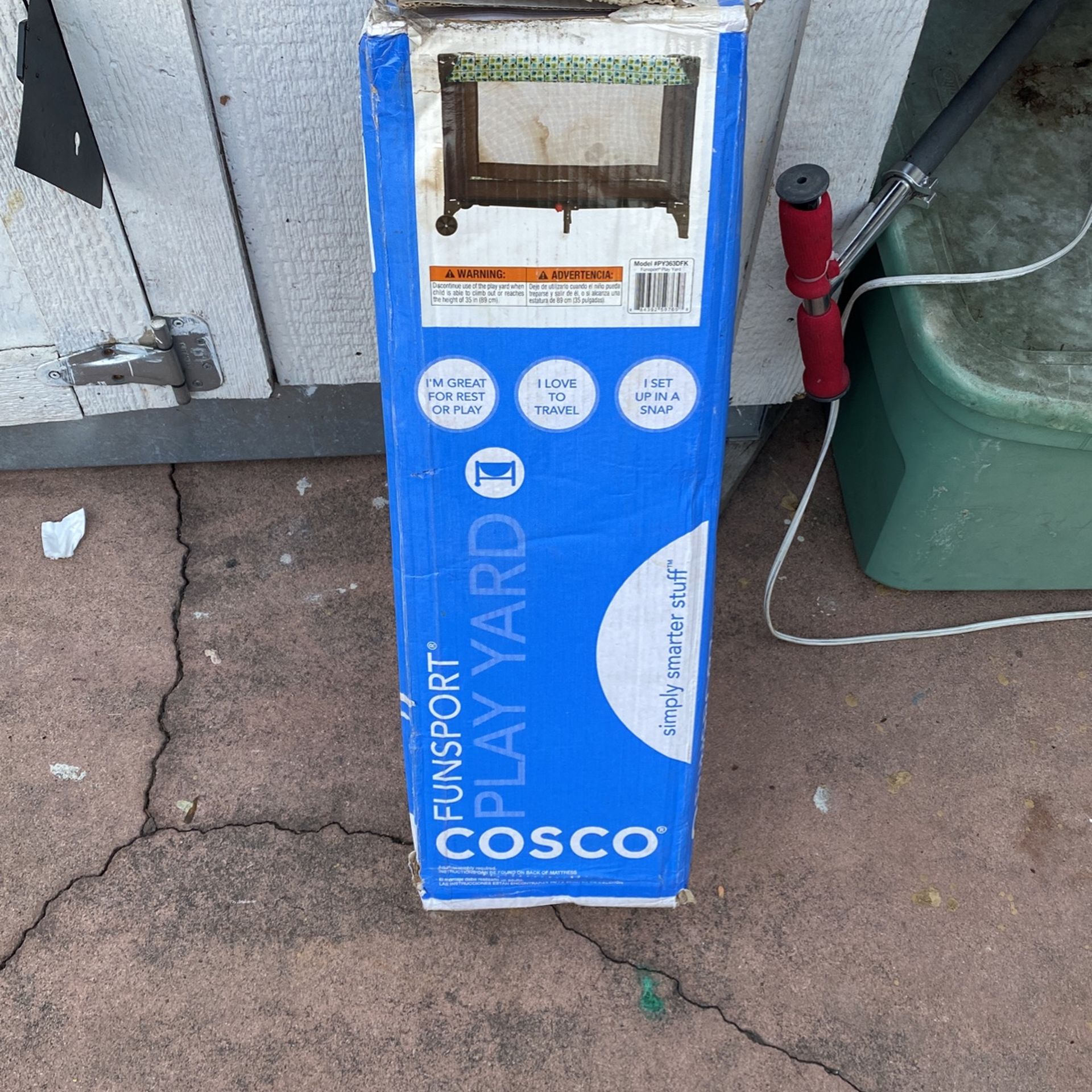 Cosco Play Yard