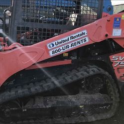 Kubota SVL75 Track Skid