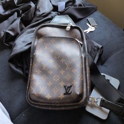 Louis Vuitton Monogram Macassar Avenue Sling NM
