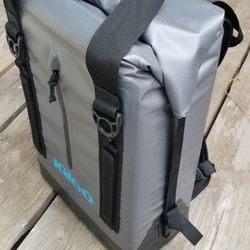 Igloo Ward Ironed Seams Cooler Backpack