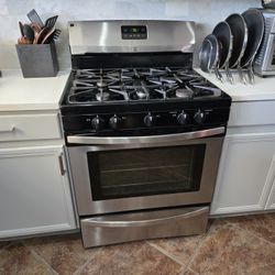 Kenmore Elite Gas Range & Oven (30" Wide W/Stainless Steel)