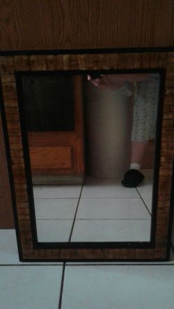 Wall mirror