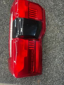 2023-2025 Ford F-250/F-350 Passenger Side Tail Light OEM PC3B-13B504-BN