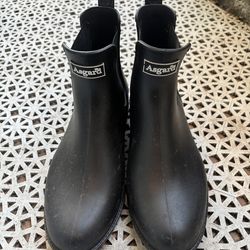 Black Women’s Chelsea Rain Boots