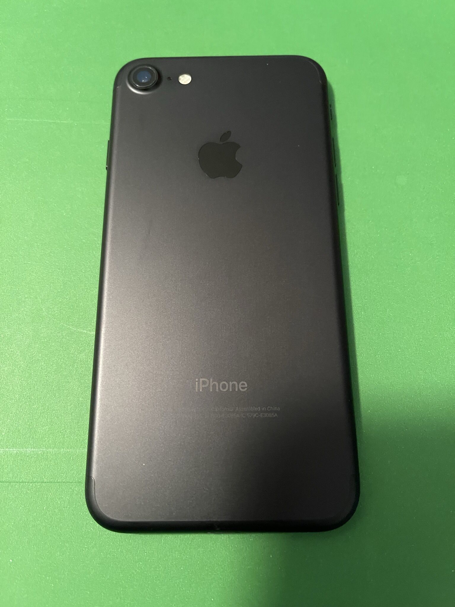Apple iPhone 7 Unlocked 32gb Firm Price $110