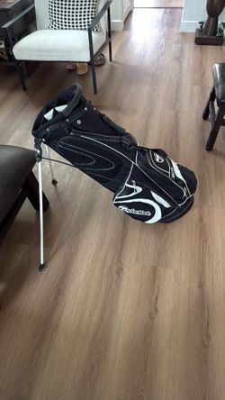 TaylorMade Golf Clubs  Stand  Bag  with Rain Hood Cover