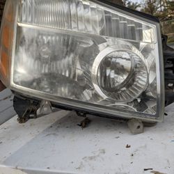 2006 Nissan Titan Headlights 