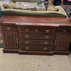 Buffet Table Dresser