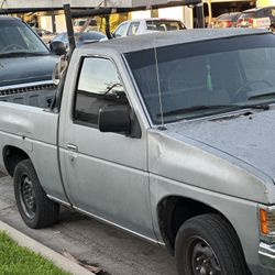 Se Vende camioneta Nissan 92
