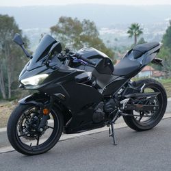 2023 Kawasaki Ninja 400 ABS