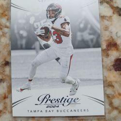 2 Mike Evans 