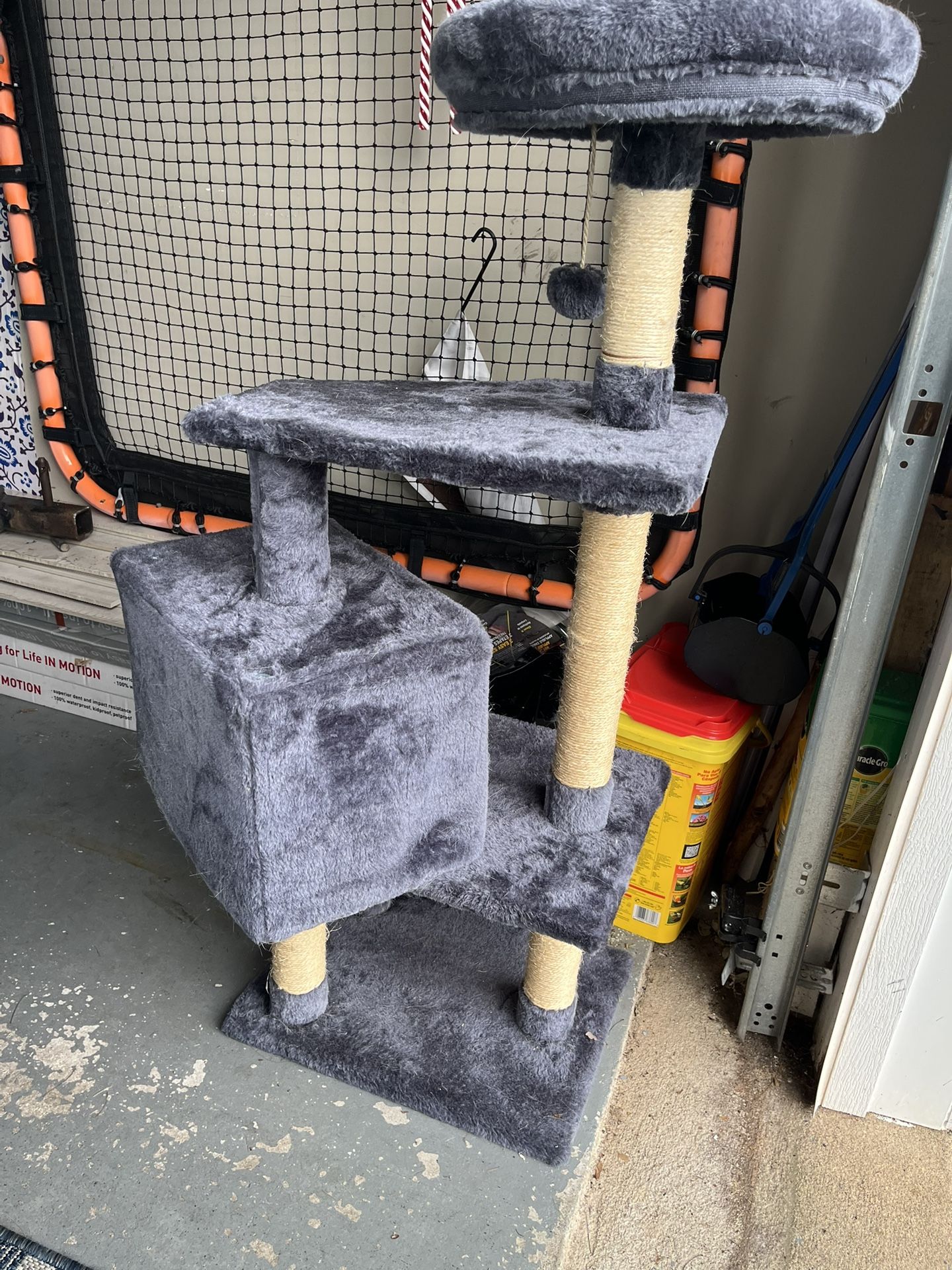 Cat Scratching Post