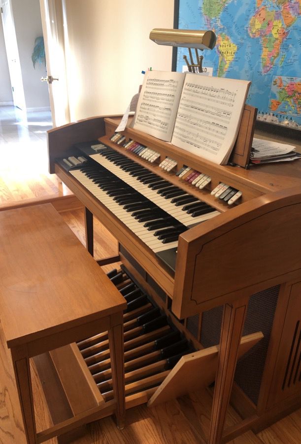 Organ for sale - excellent condition