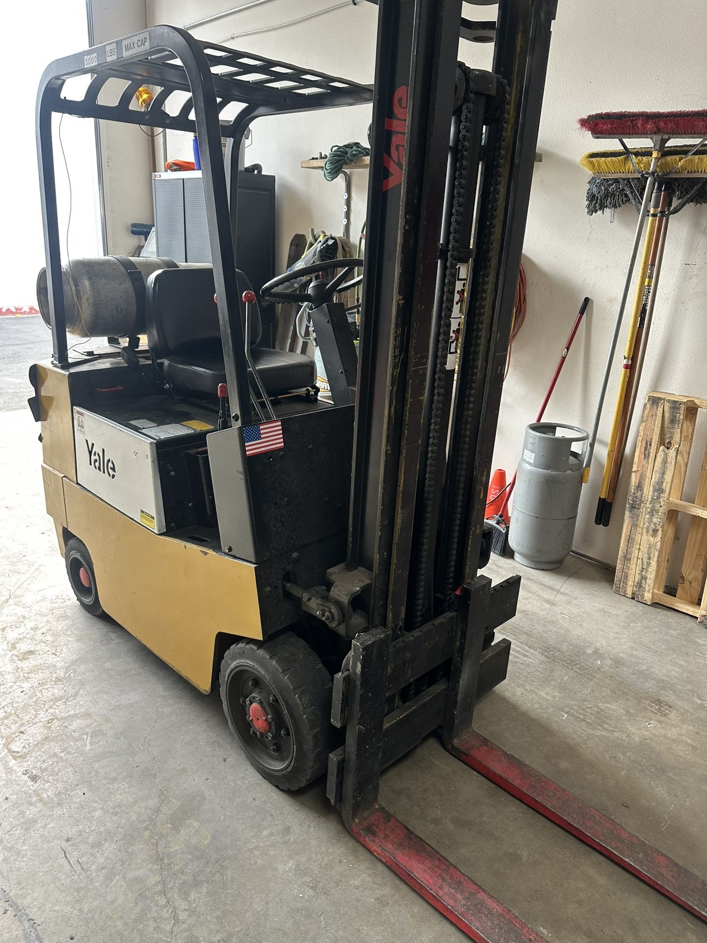 Forklift
