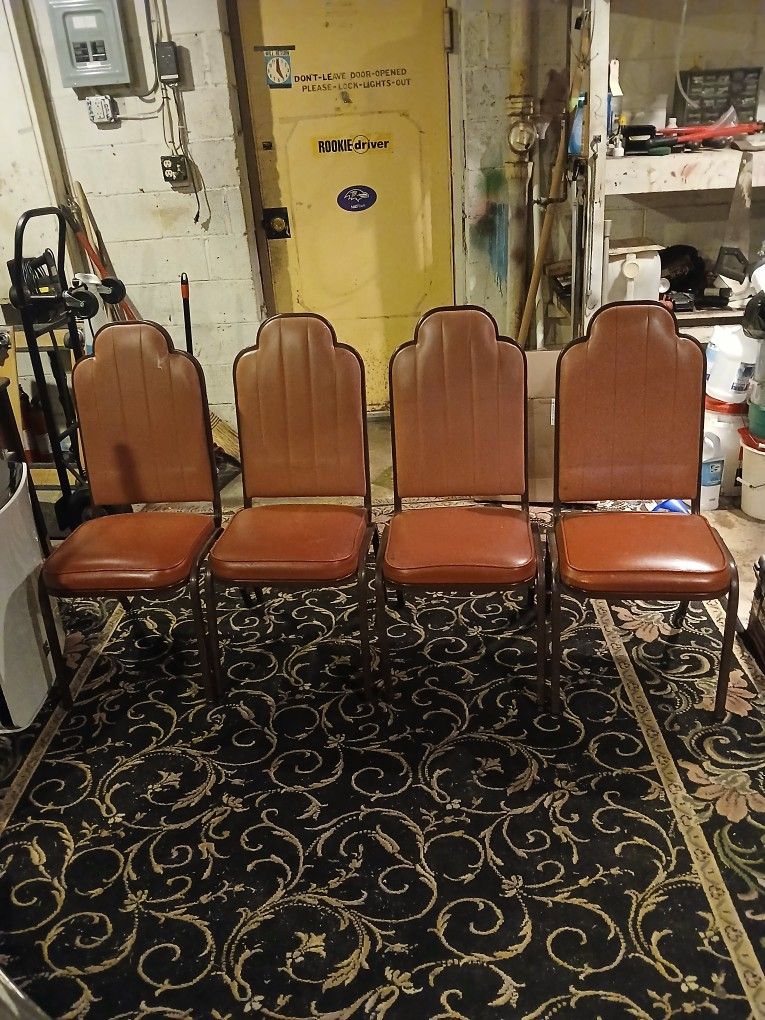 Chairs With Metal Frames