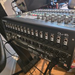 Allen & Heath Qu-16 Digital Mixer