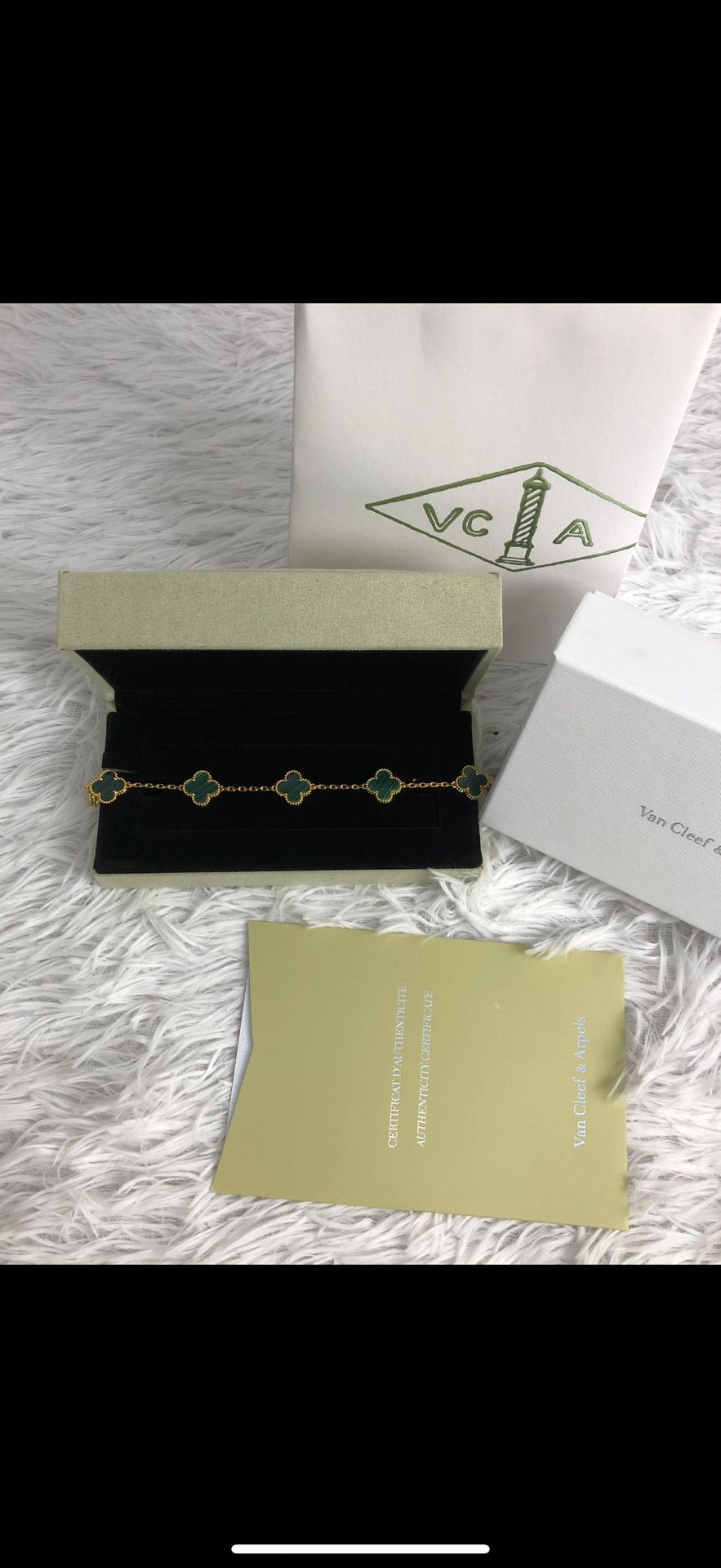 Pre-Owned Green Van Cleef Arpels Clover Bracelet