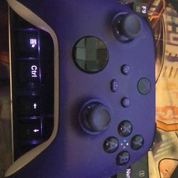 Xbox X Midnight Purple Remote