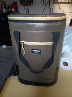 Igloo max cold backpack cooler