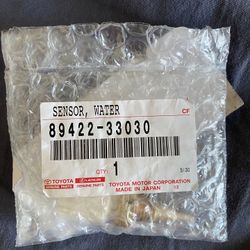 Toyota engine coolant temperature sensor for a 2007 prius hybrid 