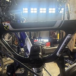 Sinz Junior Expert Size Carbon Bmx Race Handlebars