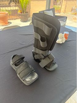 Aircast Walking Boot (Medium) + Post Op Surgical Shoe