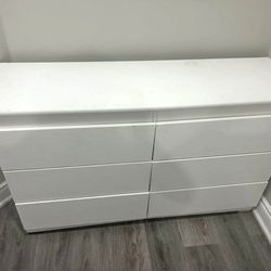 IKEA 6-Drawer Dresser - White, Excellent Condition
