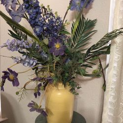 Flower vase. Offers are welcome