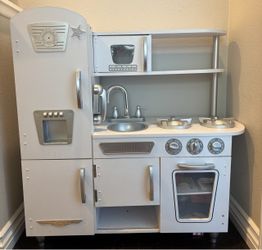 KidKraft Retro Wooden Play Kitchen Set